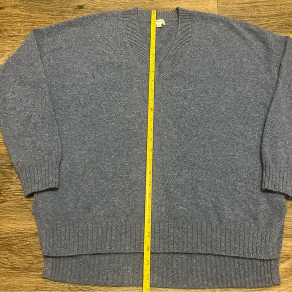 Minnie Rose 100% Cashmere Long and Lean V-Neck Sweater Blue Size Medium - Picture 5 of 10
